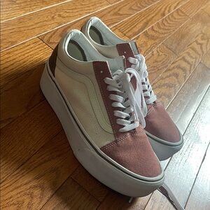 Vans Women's Sneakers - Pink and Cream